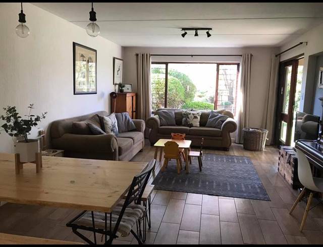 3 BEDROOM APARTMENT FOR SALE IN SUNNINGHILL